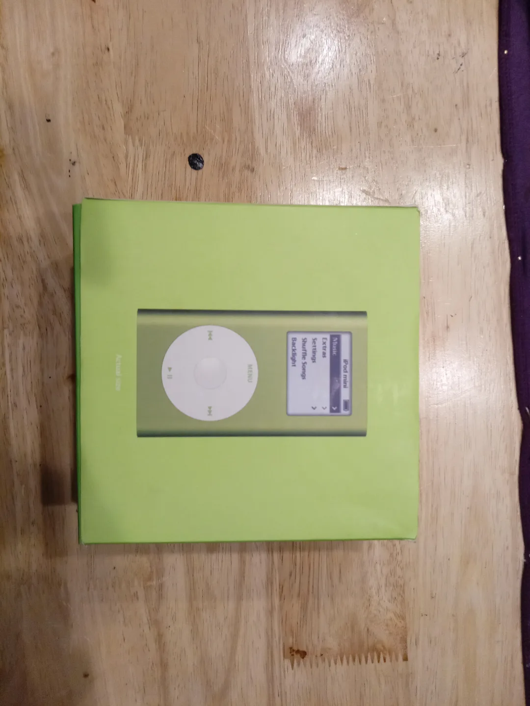 iPod with original box image indicator(2)