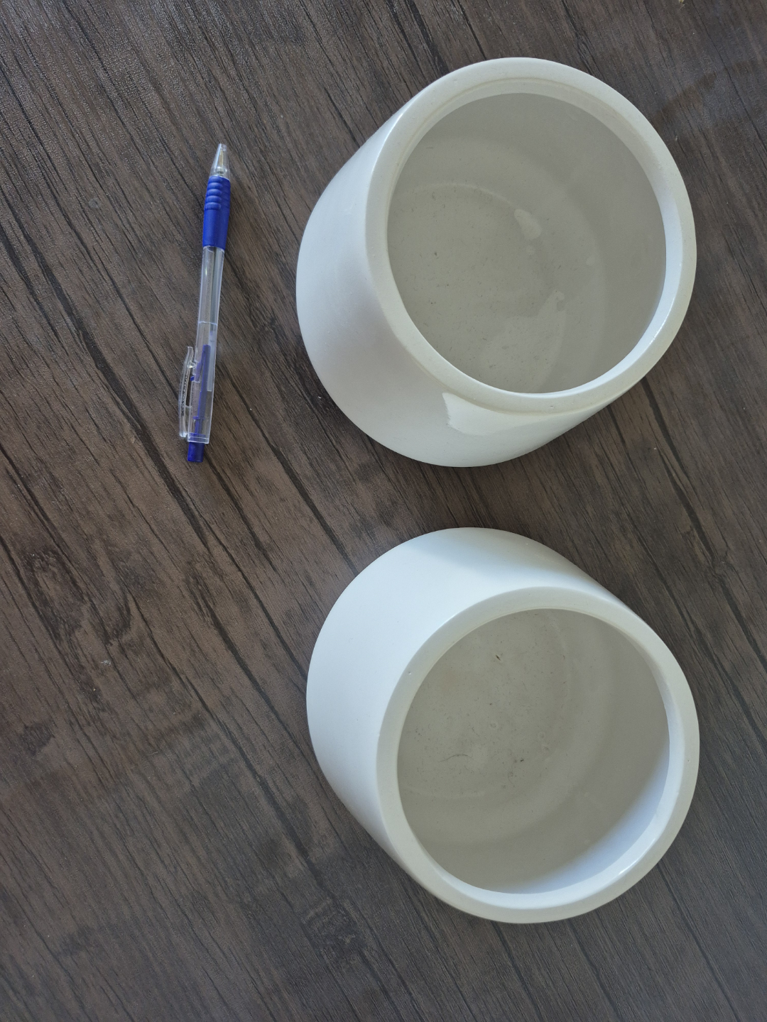 Two White Ceramic Planters #freecycle - photo 2