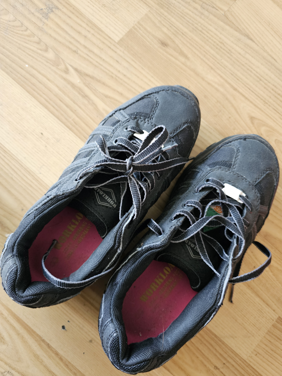 Women's Black Work Shoes - Size 8
