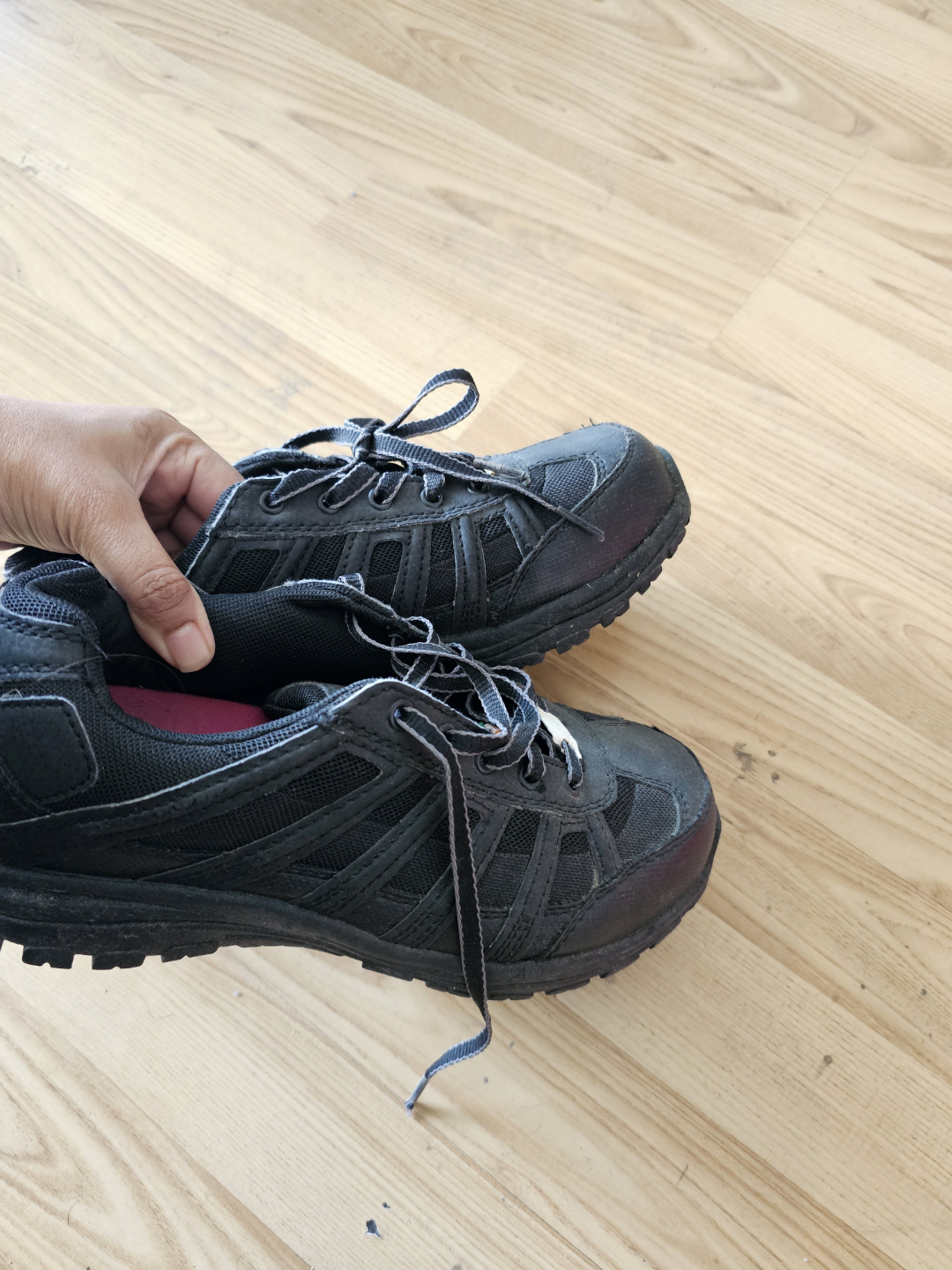 Women's Black Work Shoes - Size 8 - photo 3