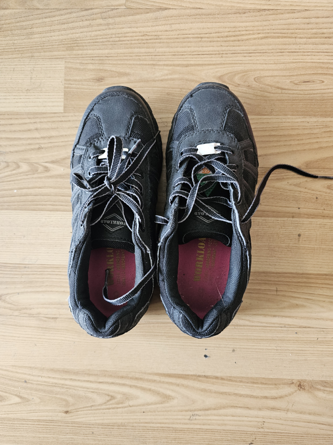Women's Black Work Shoes - Size 8 - photo 5