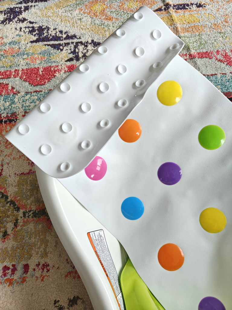 Baby to Toddler Bath Tub with Newborn Support and Non-Slip Mat - photo 5