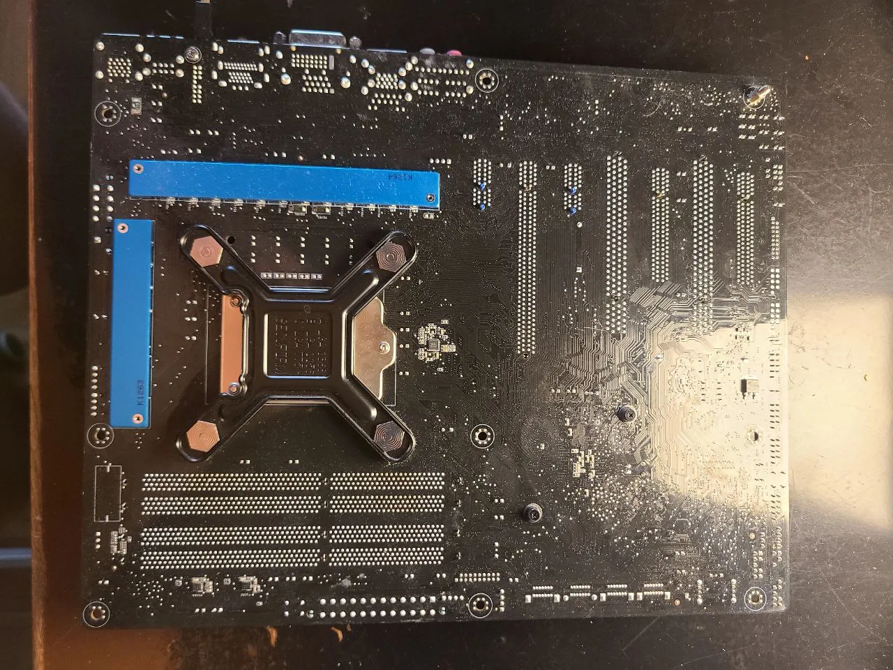 Intel i5 3570k, Asus p8z77-v pro, RAM 8gb X2, noctua cooler image indicator(4)