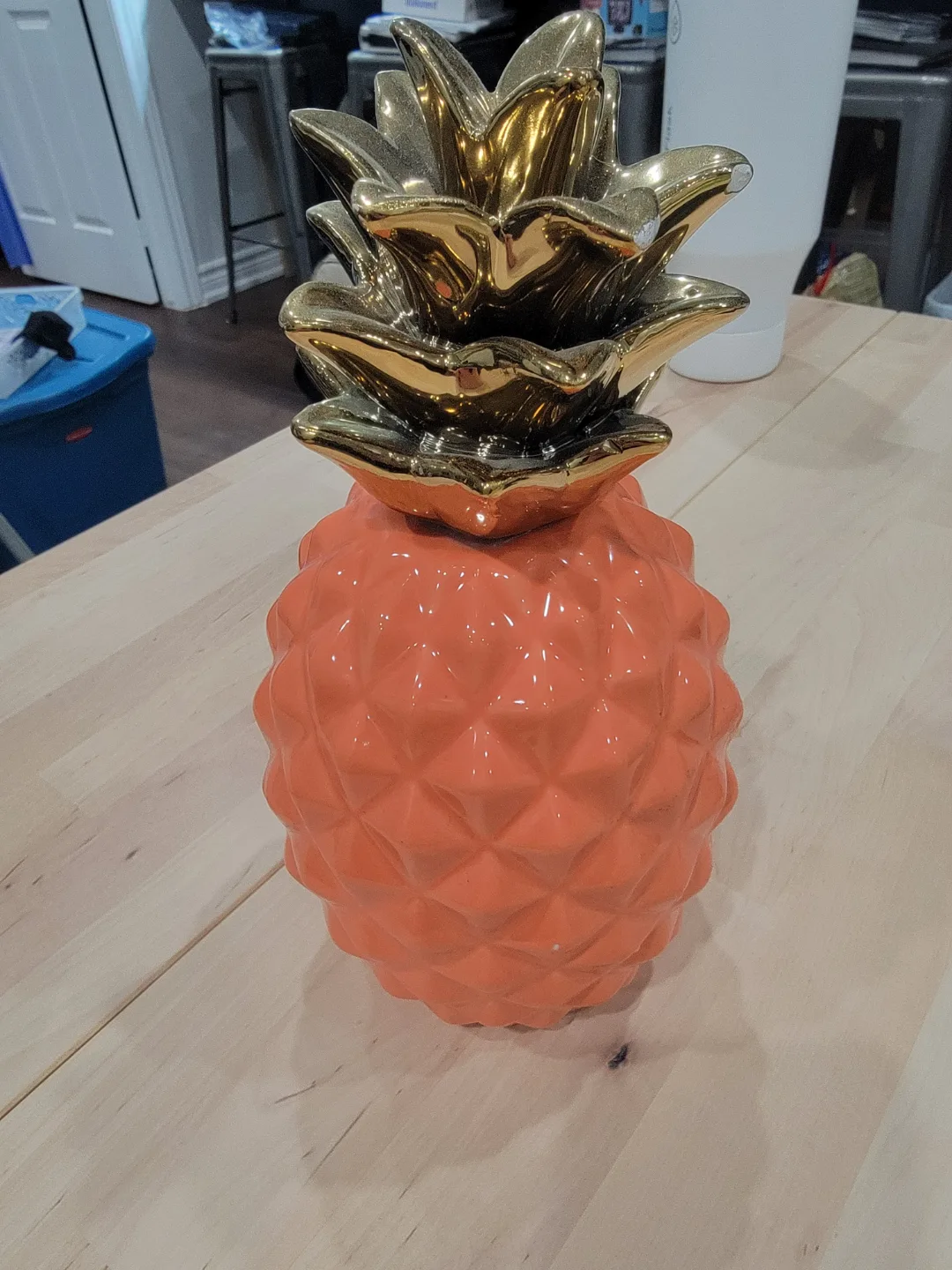 Orange and Gold Pineapple Decor thumbnail