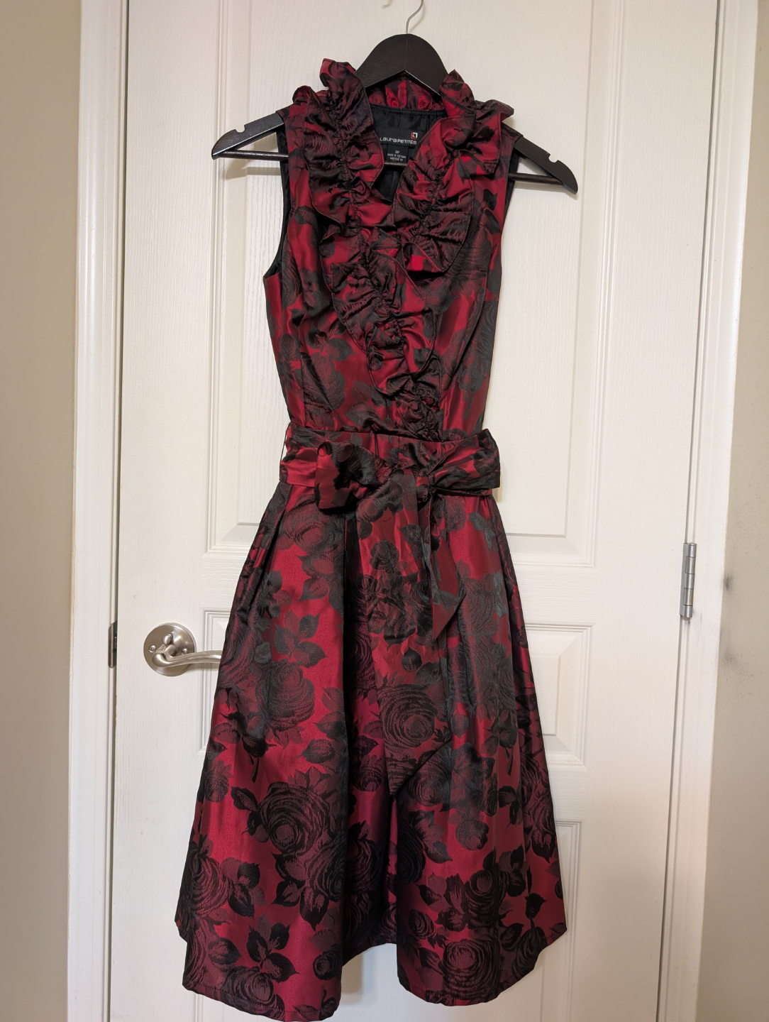 Laura Red & Black Floral Dress Size 8