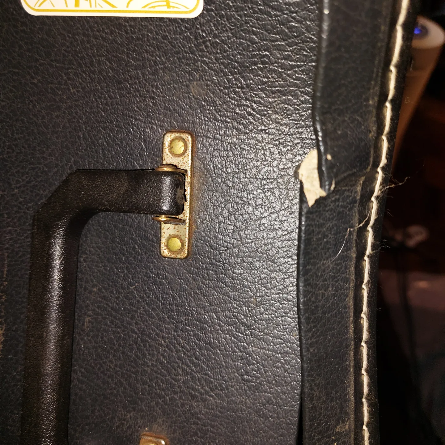 Rocker Music Tools Acoustic Guitar with FREE Case image indicator(8)