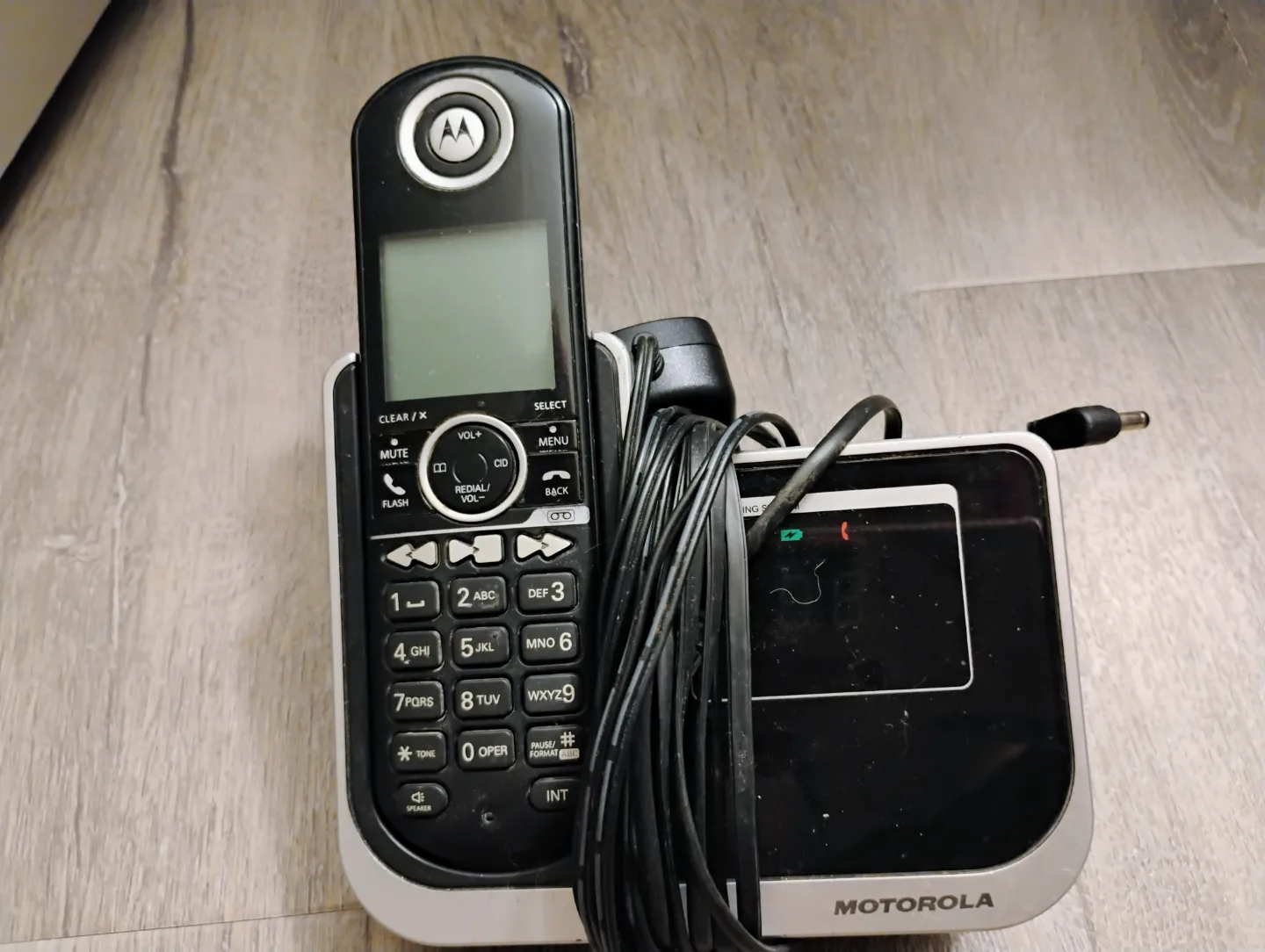 Motorola Cordless Phone with Answering Machine thumbnail