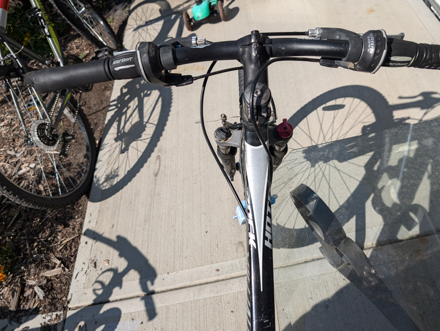 Specialized Hotrock Mountain Bike - photo 3
