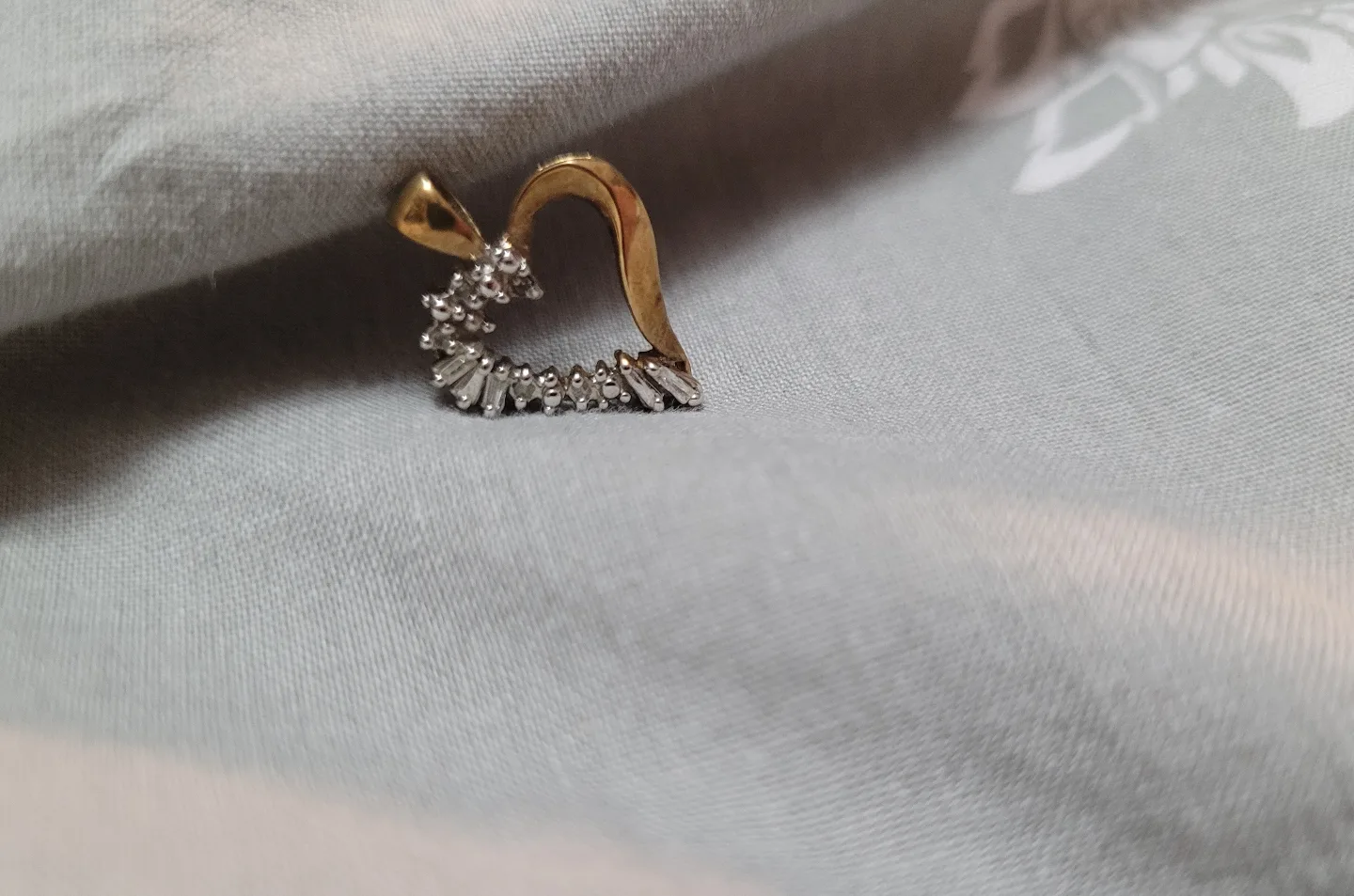 Peoples Jewellers Gold Heart Pendant with Diamonds thumbnail