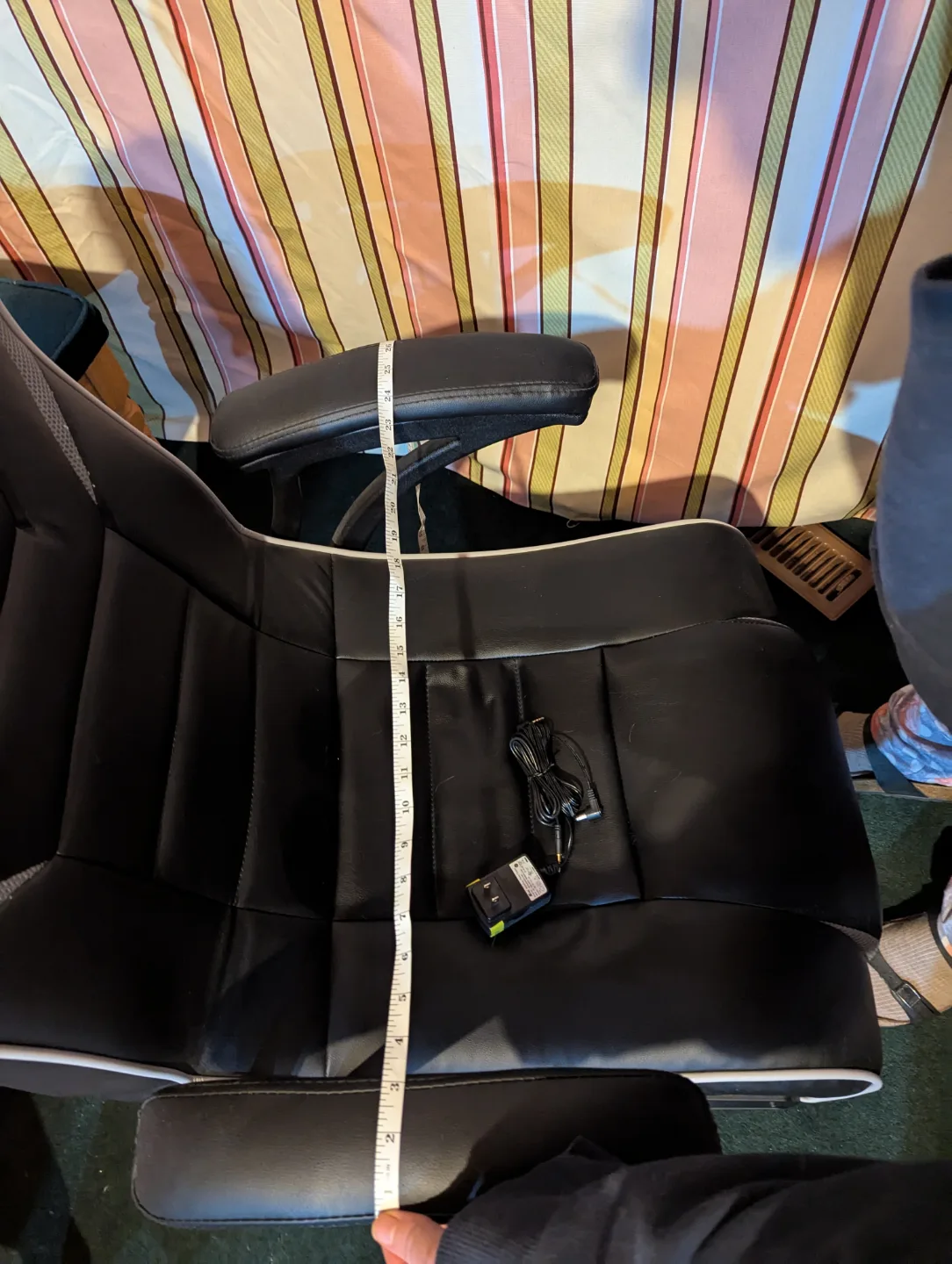 x Rocker Nemesis 2.1 Gaming Pedestal Chair image indicator(5)