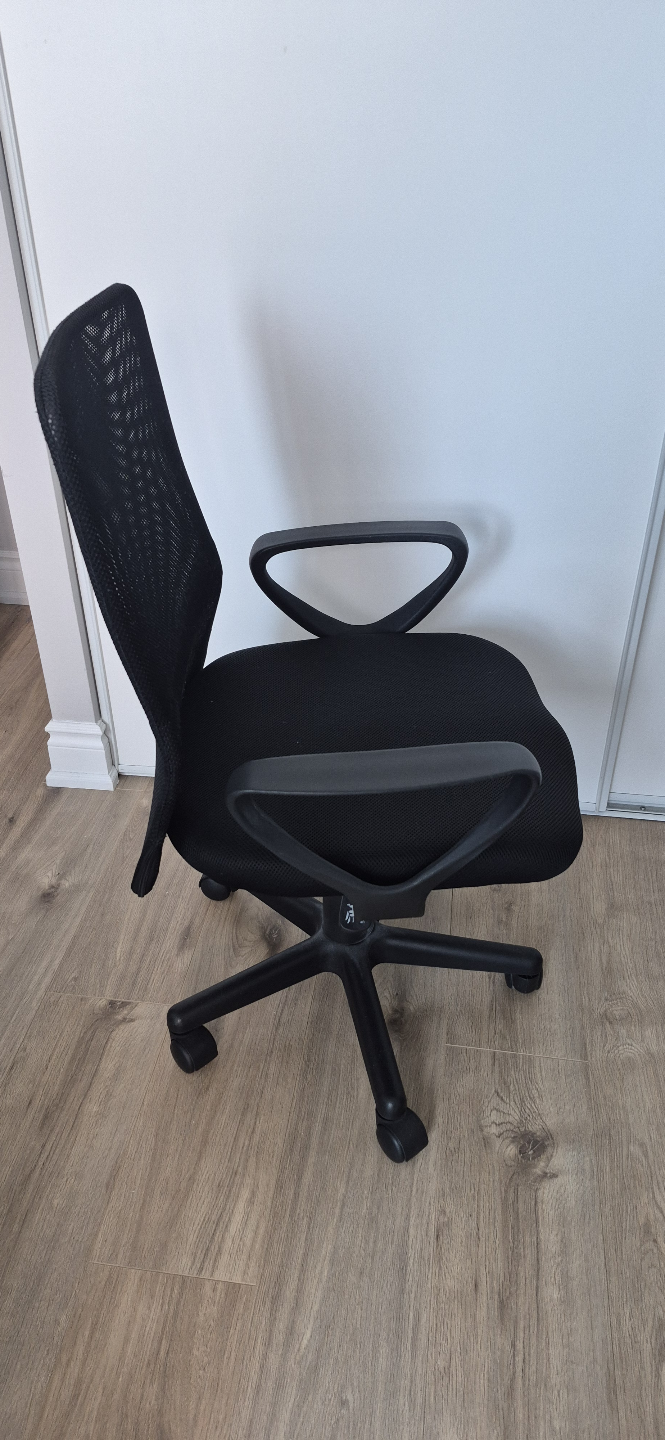 Black Mesh Office Chair with Armrests - photo 4