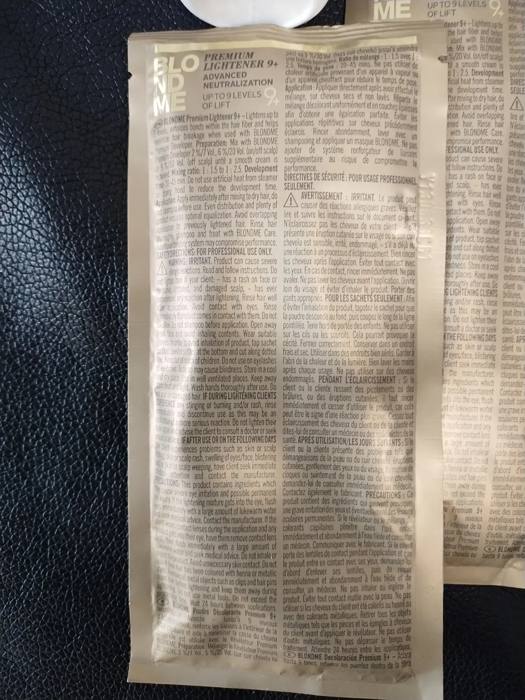 Schwarzkopf Blonde Me Premium Developer & Lightener hair bleach image indicator(3)