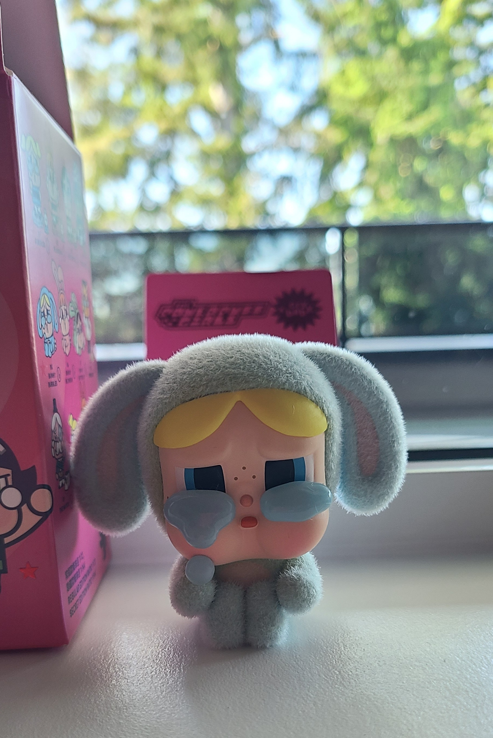 Crybaby x Pop Mart The Powerpuff Girls Bunny Bubbles Figure - photo 2