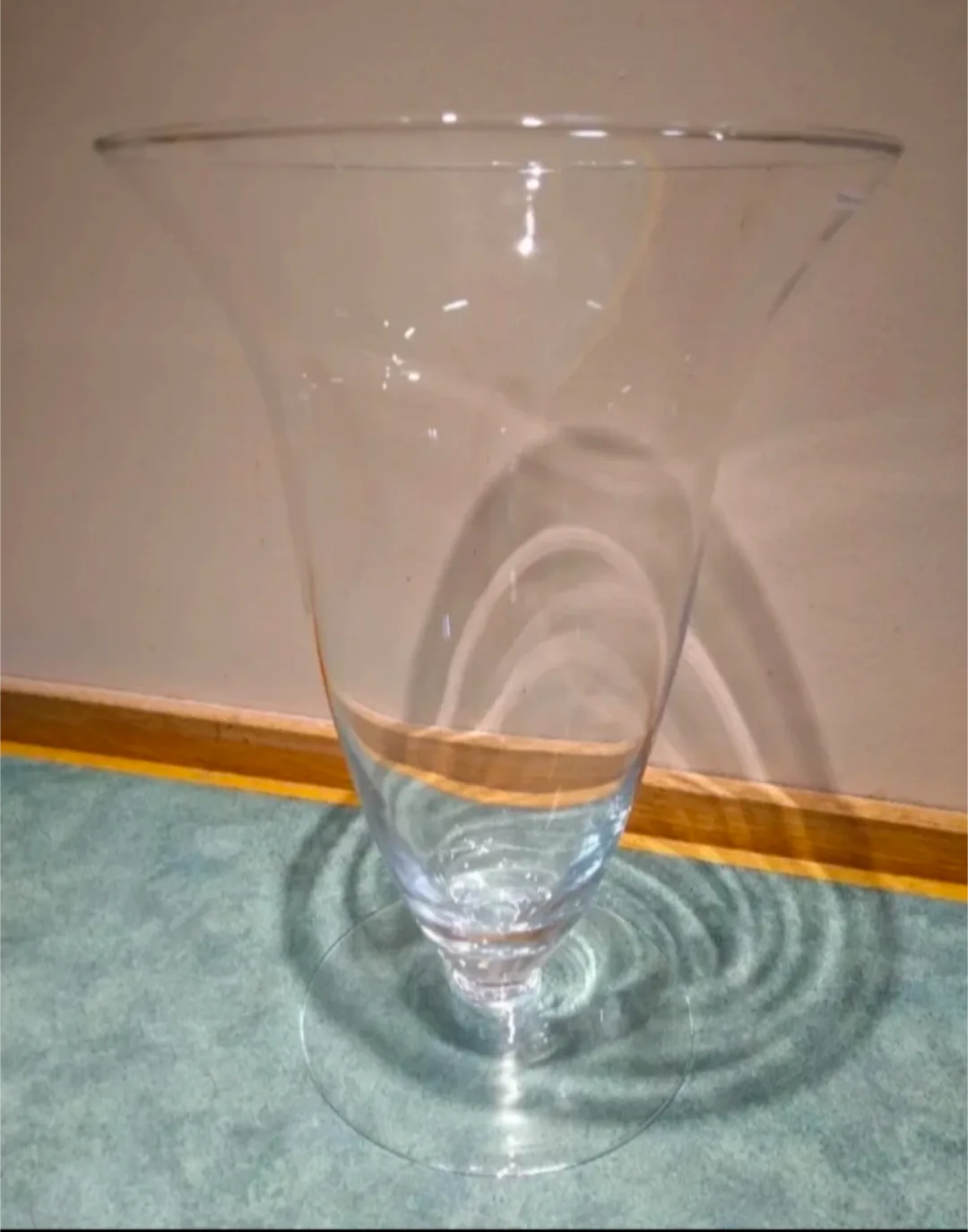 Giant Vase image indicator(2)