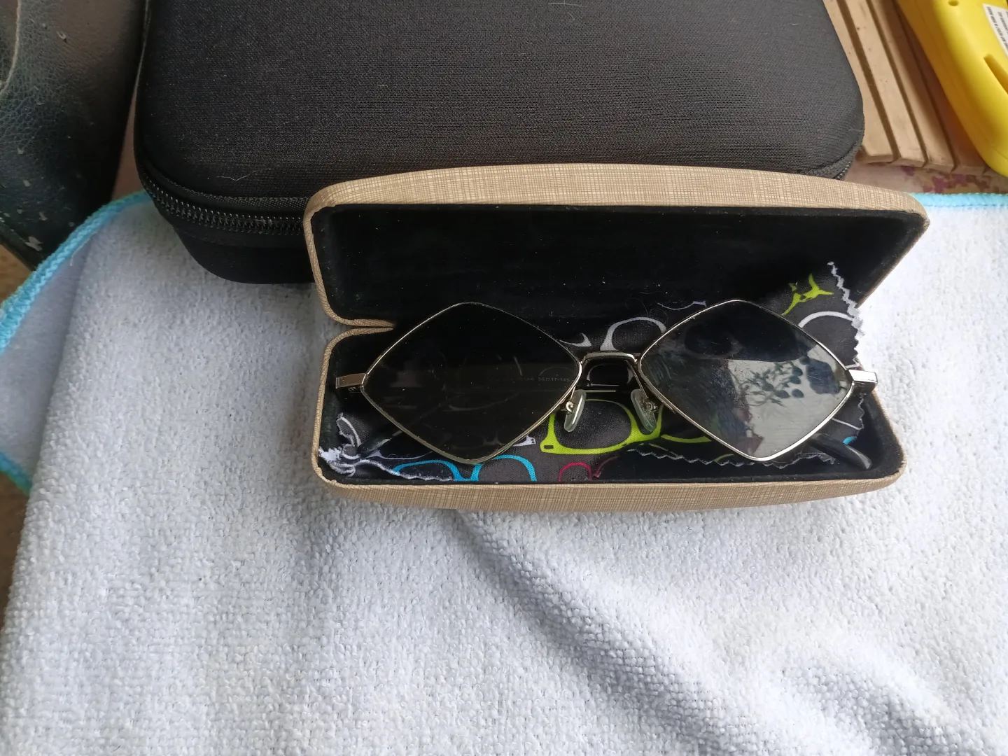 Saint Laurent Paris Designer Sunglasses image indicator(7)