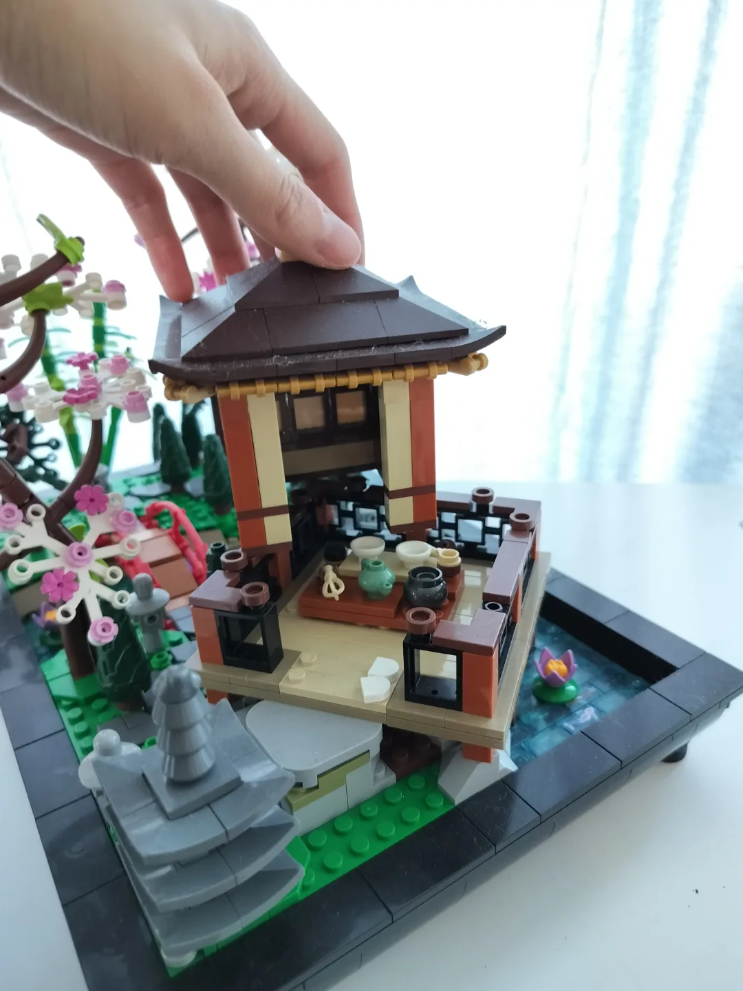 LEGO Japanese Tranquil Garden image indicator(6)