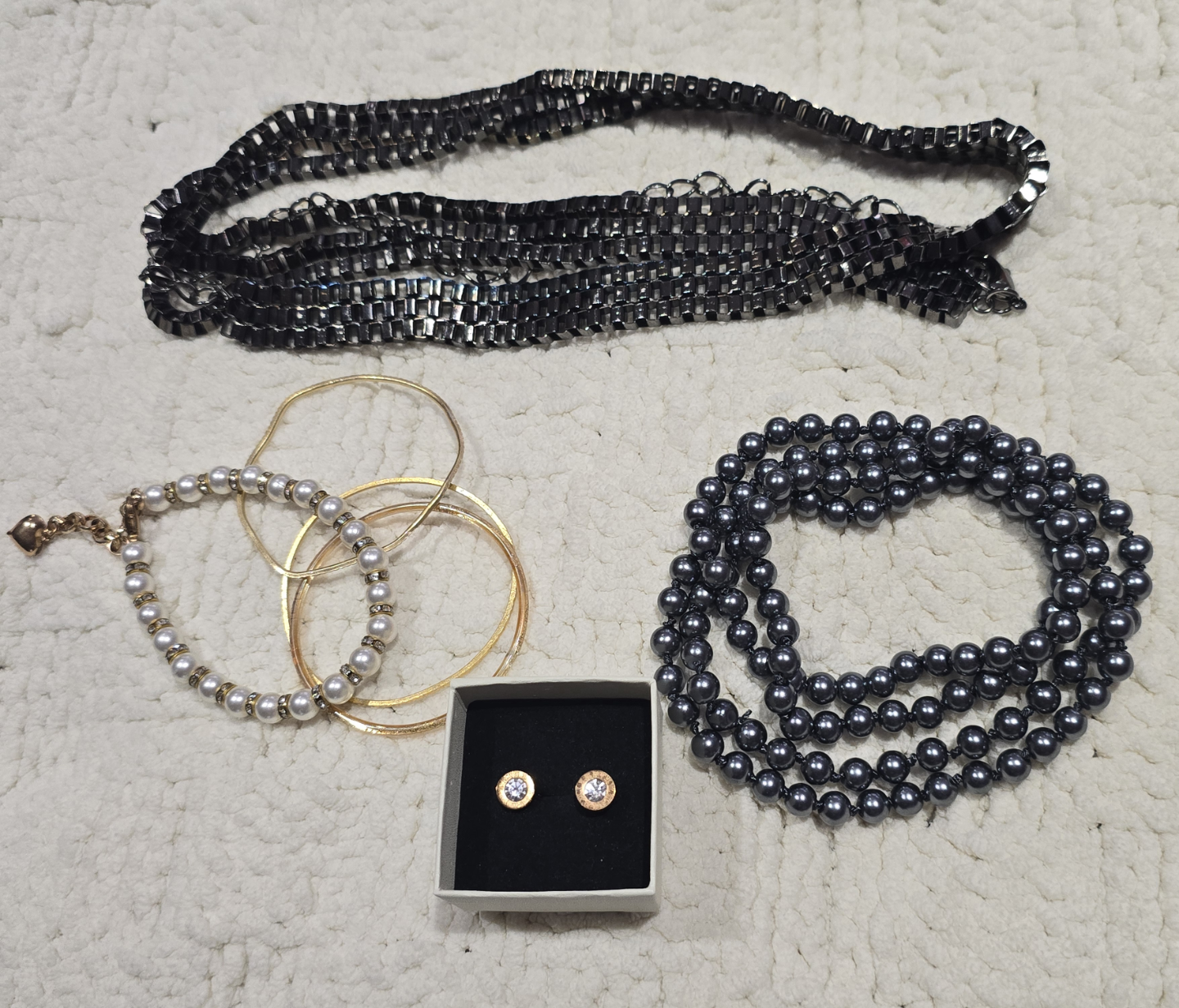 Jewelry Bundle: Necklace, Bracelet, Earrings #freecycle