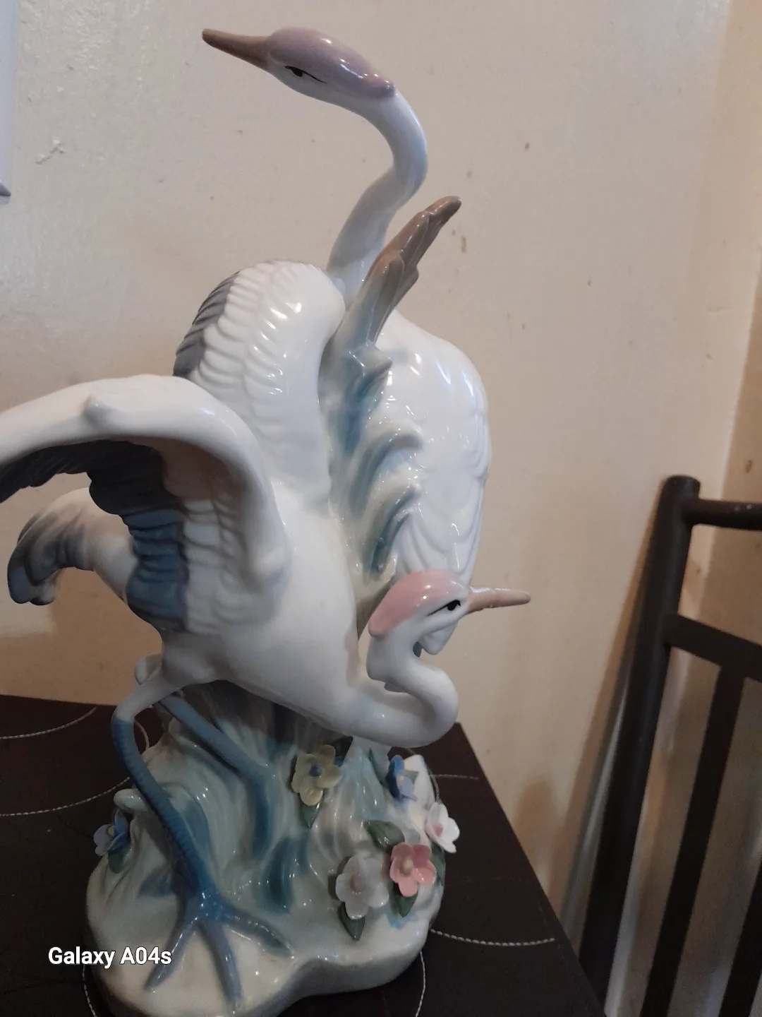 Porcelain Heron Figurine image indicator(2)