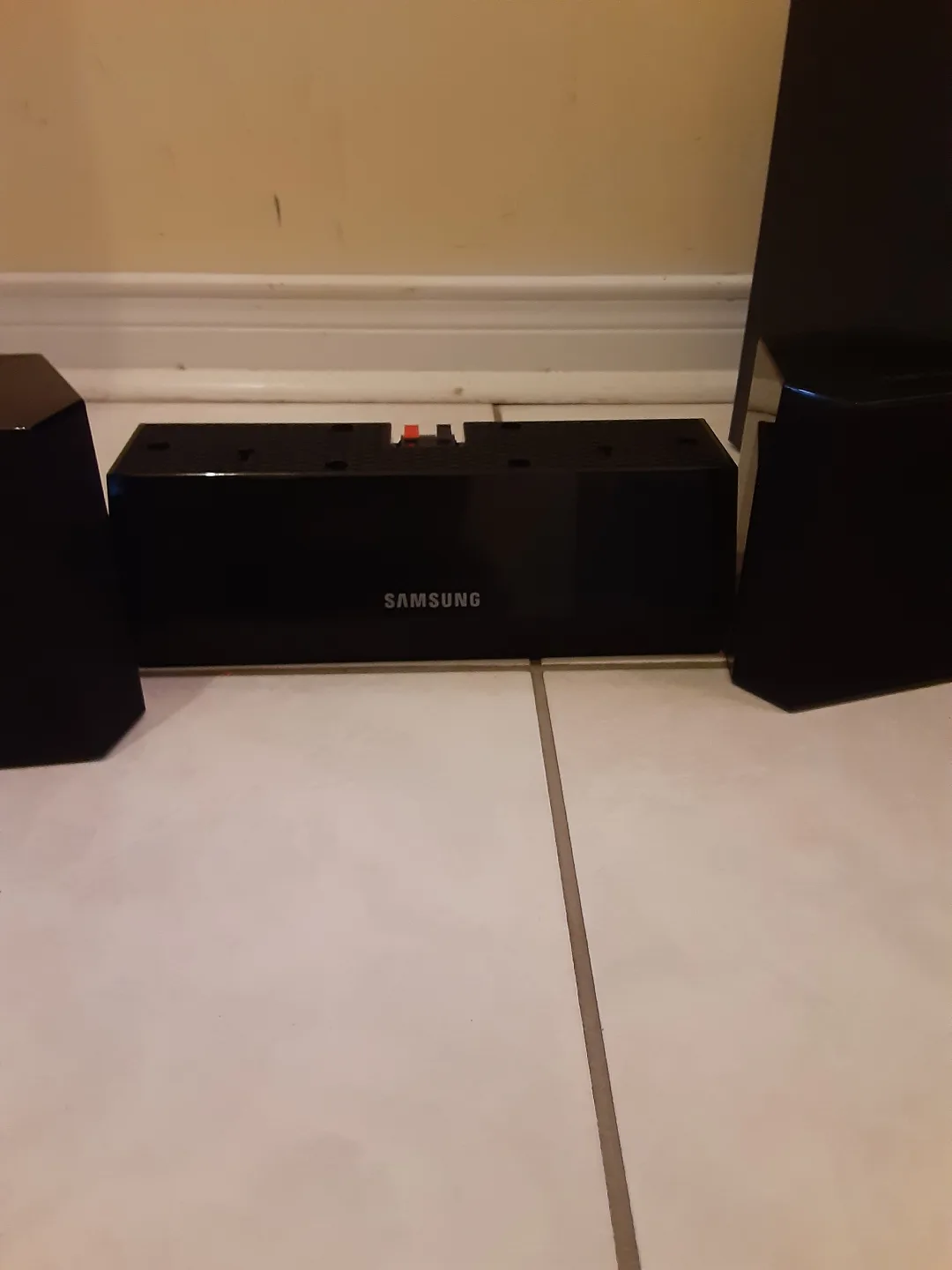 Samsung 5.1 Home Theatre  Speakers (total 7) image indicator(2)