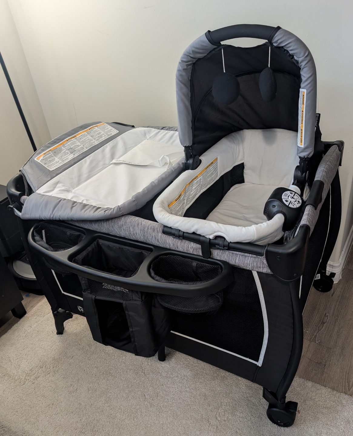 Baby Playard with Bassinet