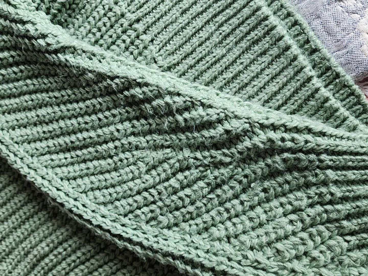 chunky cable knit sweater 💚 image indicator(6)