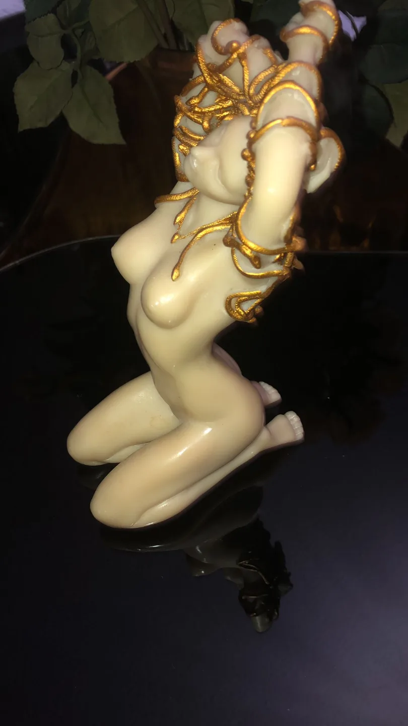 Medusa Statue Figurine image indicator(4)