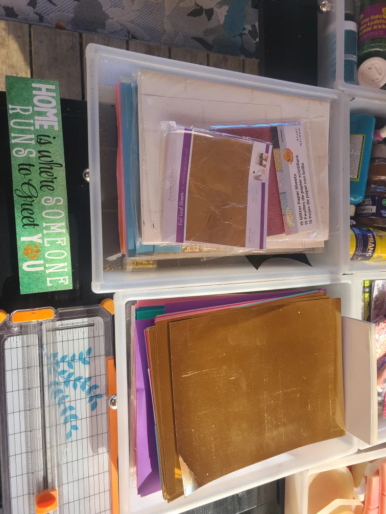 🇨🇦 Art and craft supplies, some used, some new- all for 50$ image indicator(8)