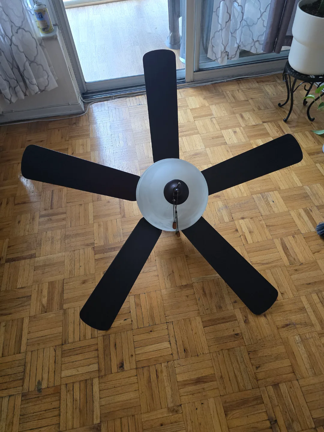 Five-blade Ceiling Fan - Disassembled thumbnail