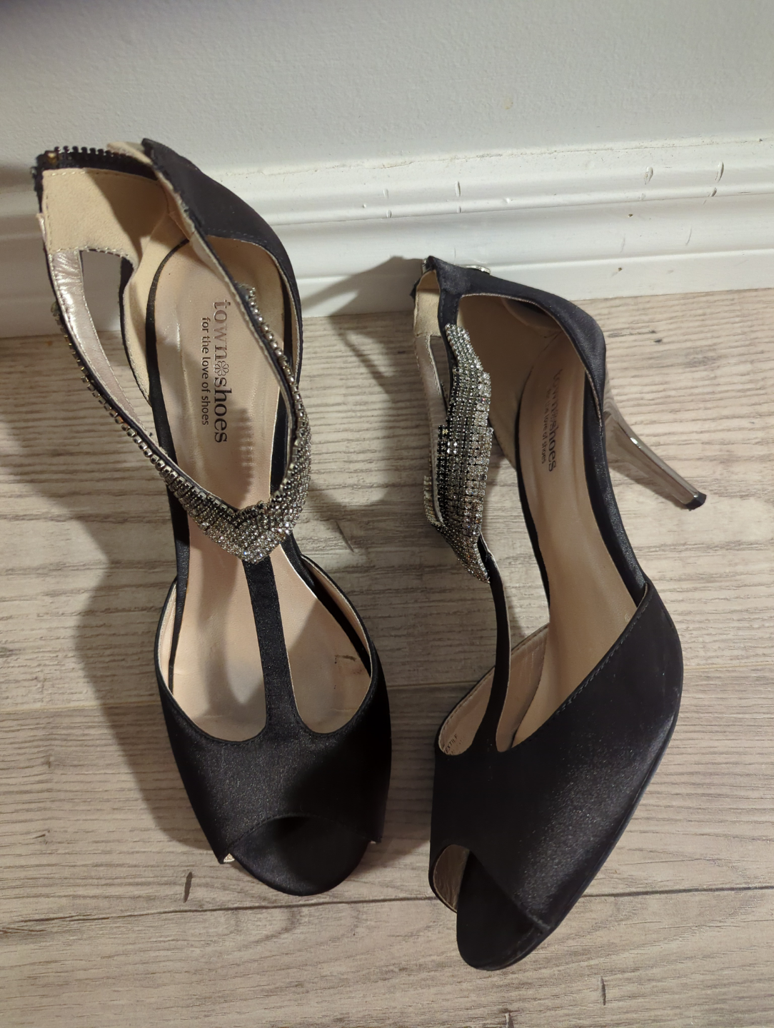 4 pairs of women's heels - photo 2