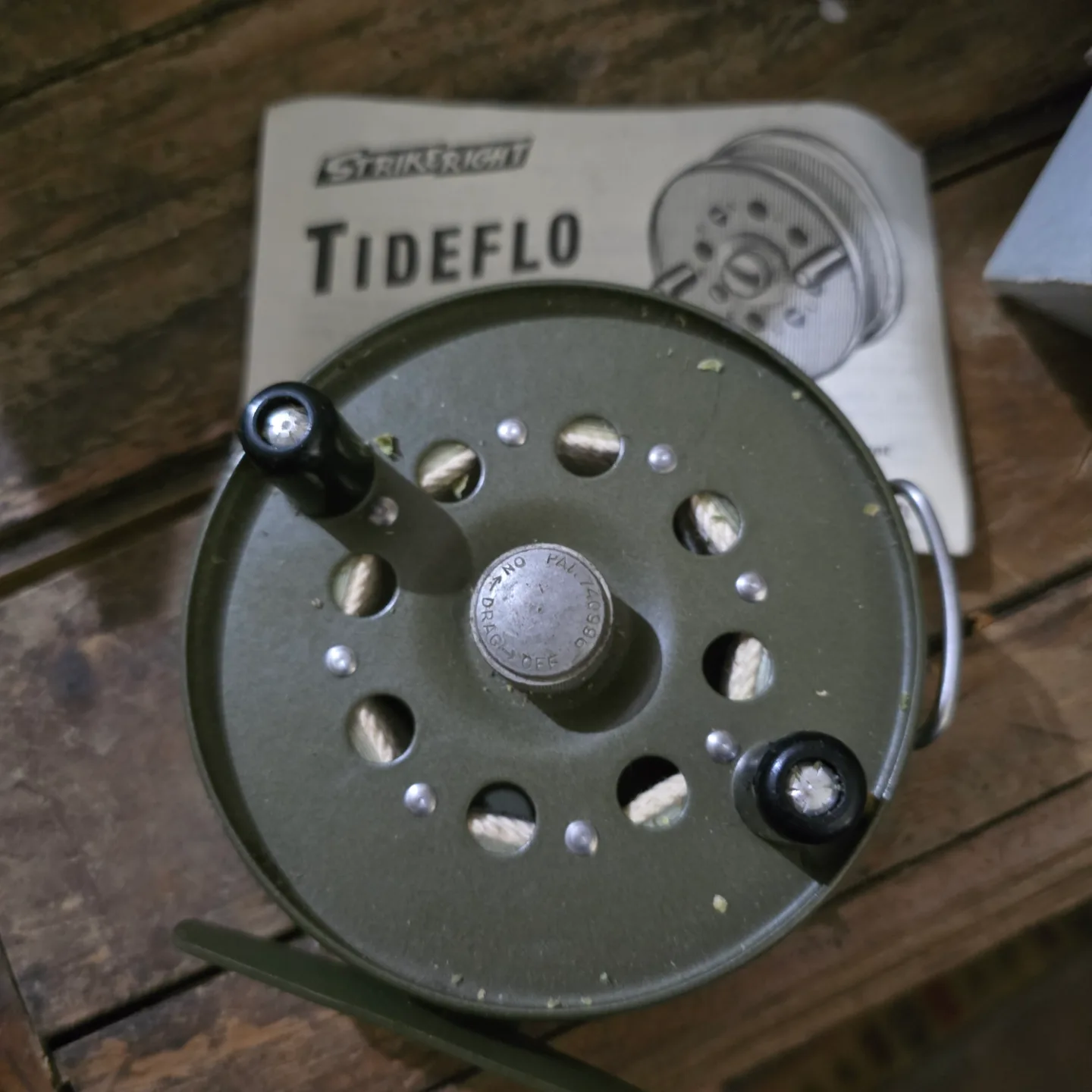 Vintage Strikeright Tideflo 4" Fly Fishing Reel in Box thumbnail