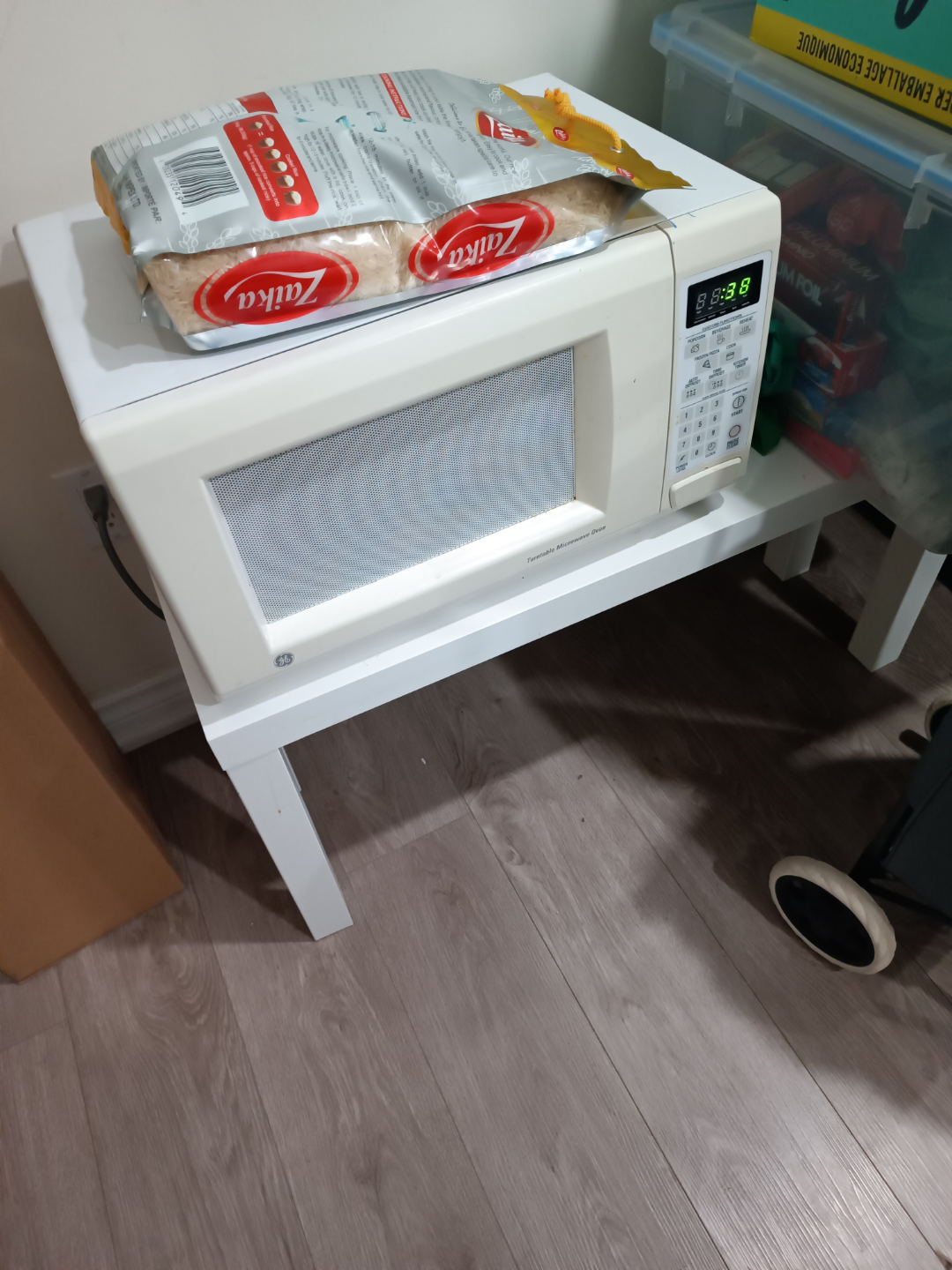 microwave oven