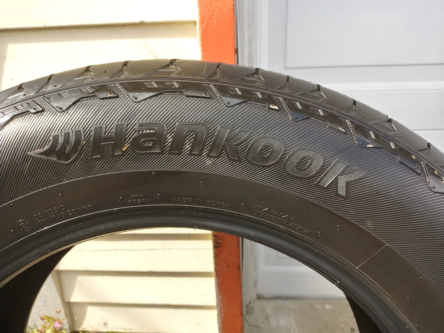 Hankook Dynapro AT2 275/60R20 Tires - Set of Four image indicator(3)