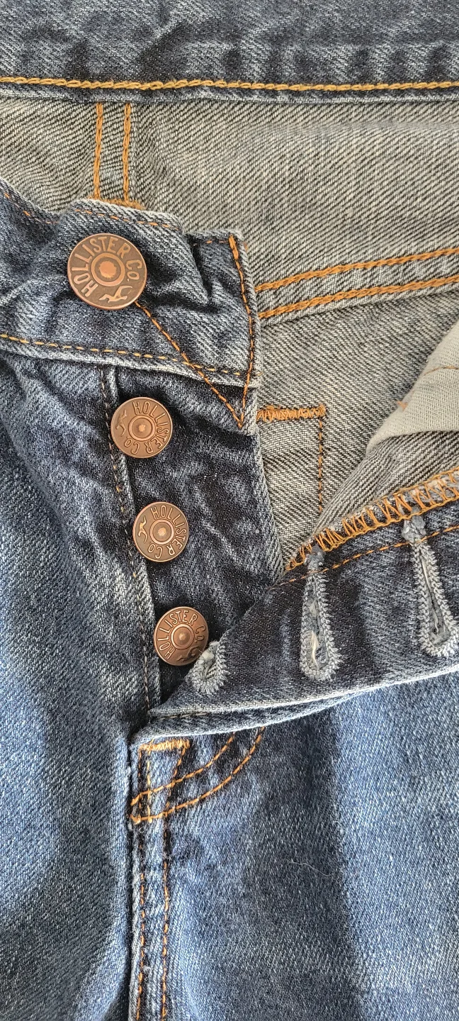 Hollister Men's Distressed Jeans - Size W30 x L30 image indicator(3)