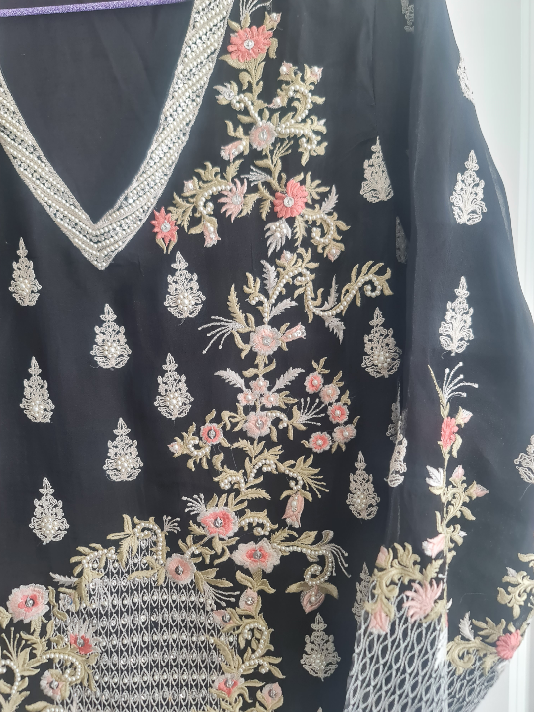 Black embroidered kurta - photo 5