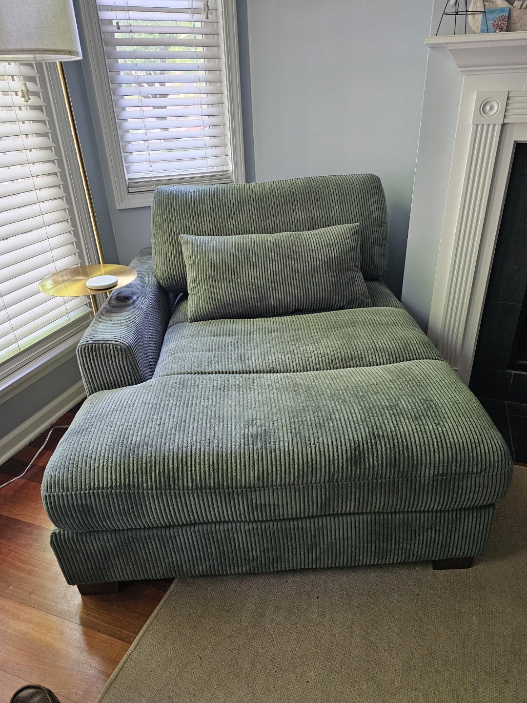 Ariee Upholstered Chaise Lounge - photo 2