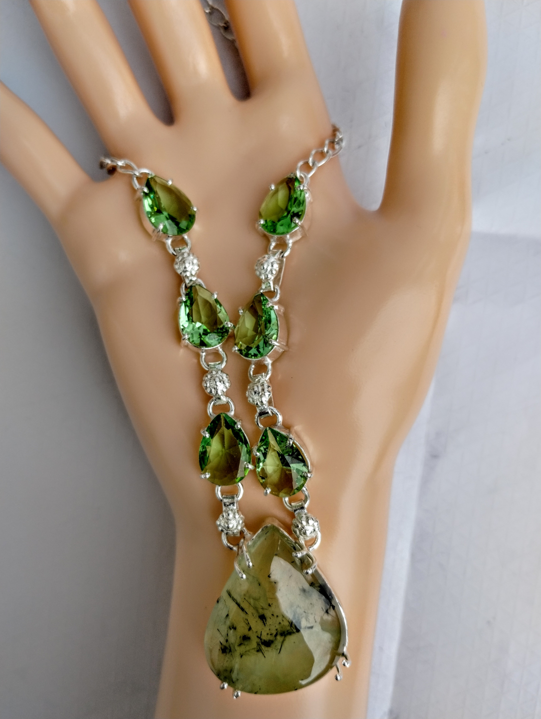Prehenite and green Quartz Necklace