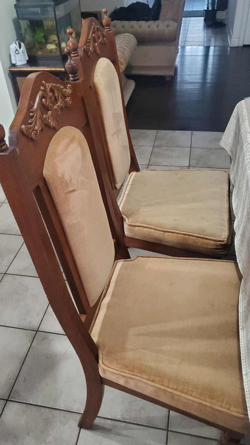 Wooden Dining Table and Chairs Set - no scratches or marks - photo 4