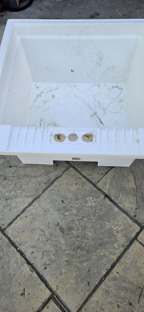 Warnock Hersey Laundry sink - Model 26145