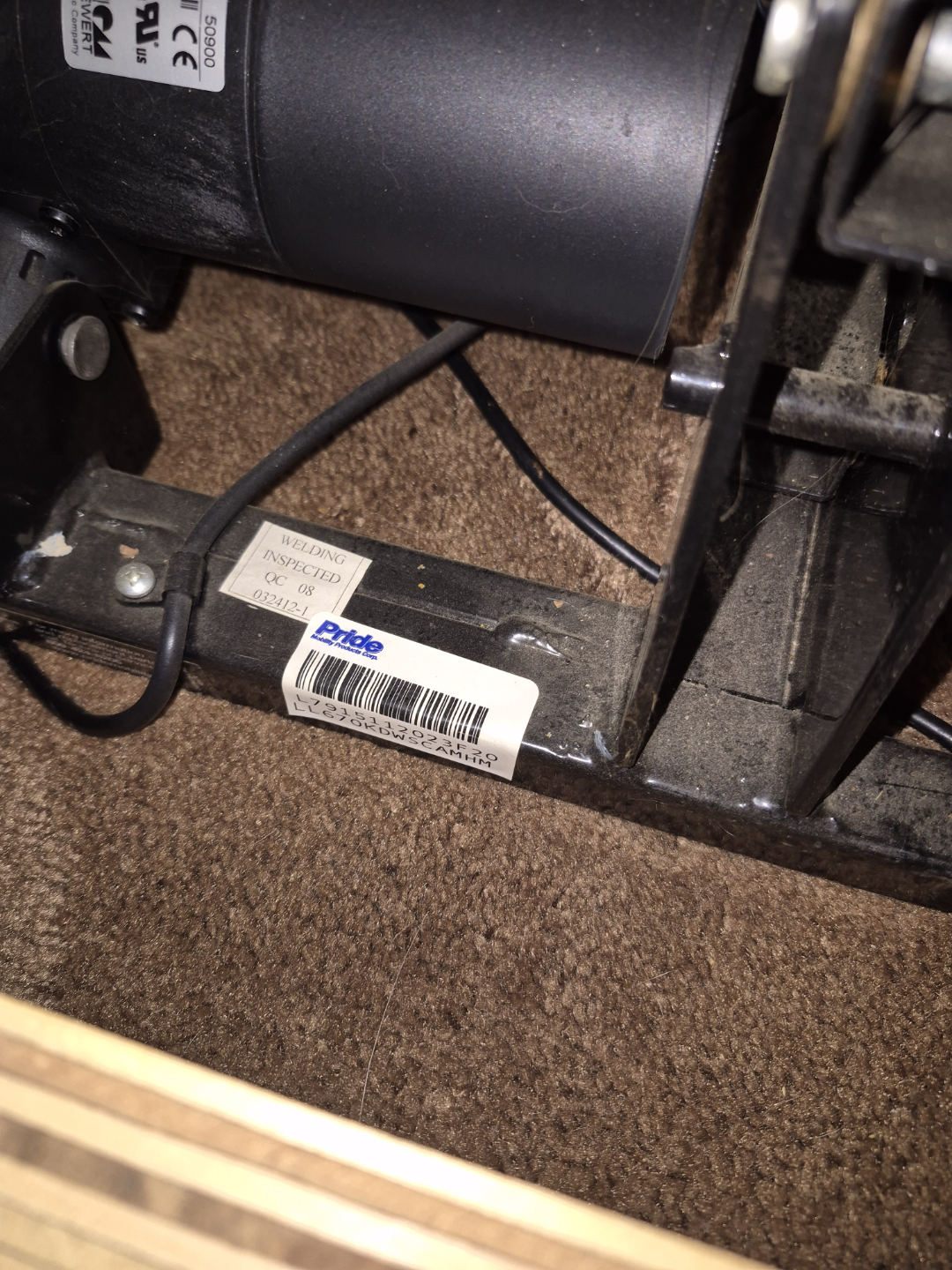 Recliner Chair - Power Lift Assist - photo 2