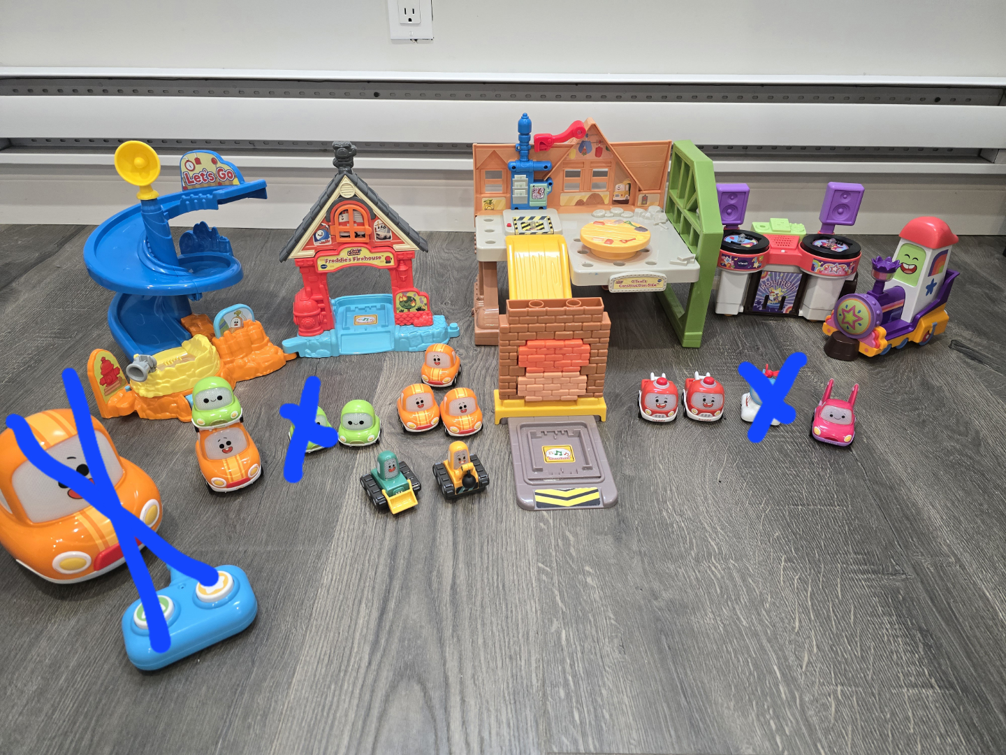 VTech Go! Go! Cory Carson Playset Bundle