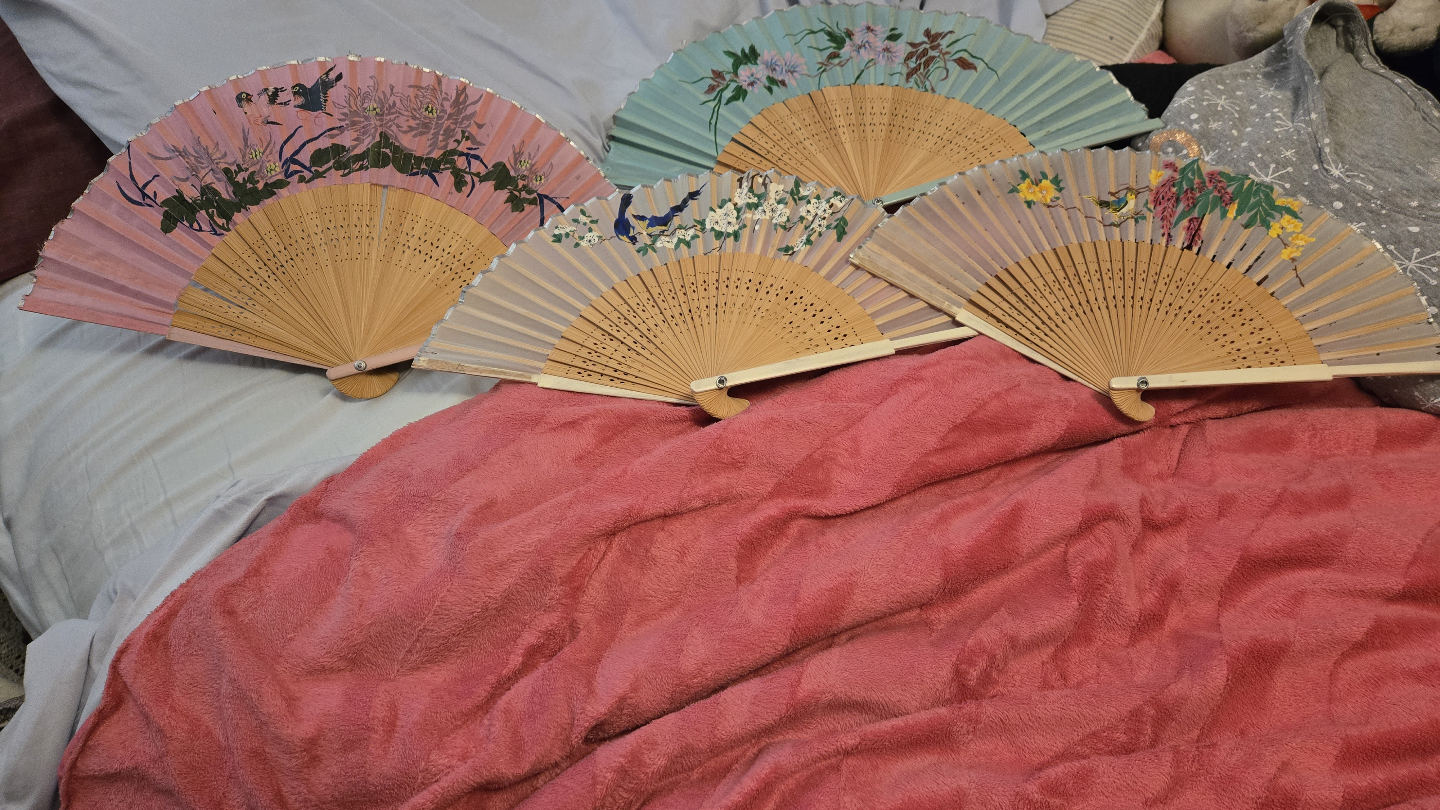 Decorating fans