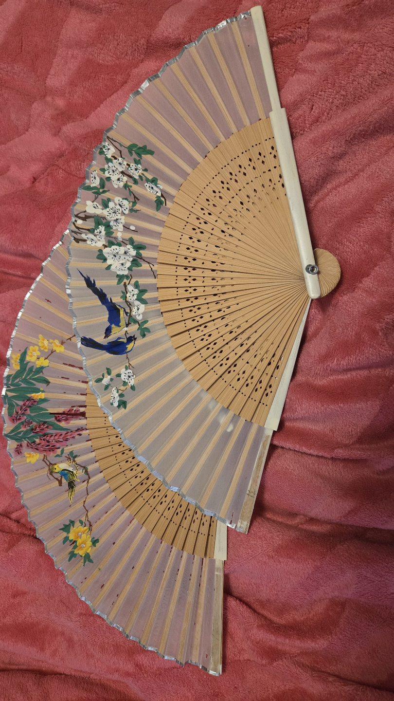 Decorating fans - photo 3