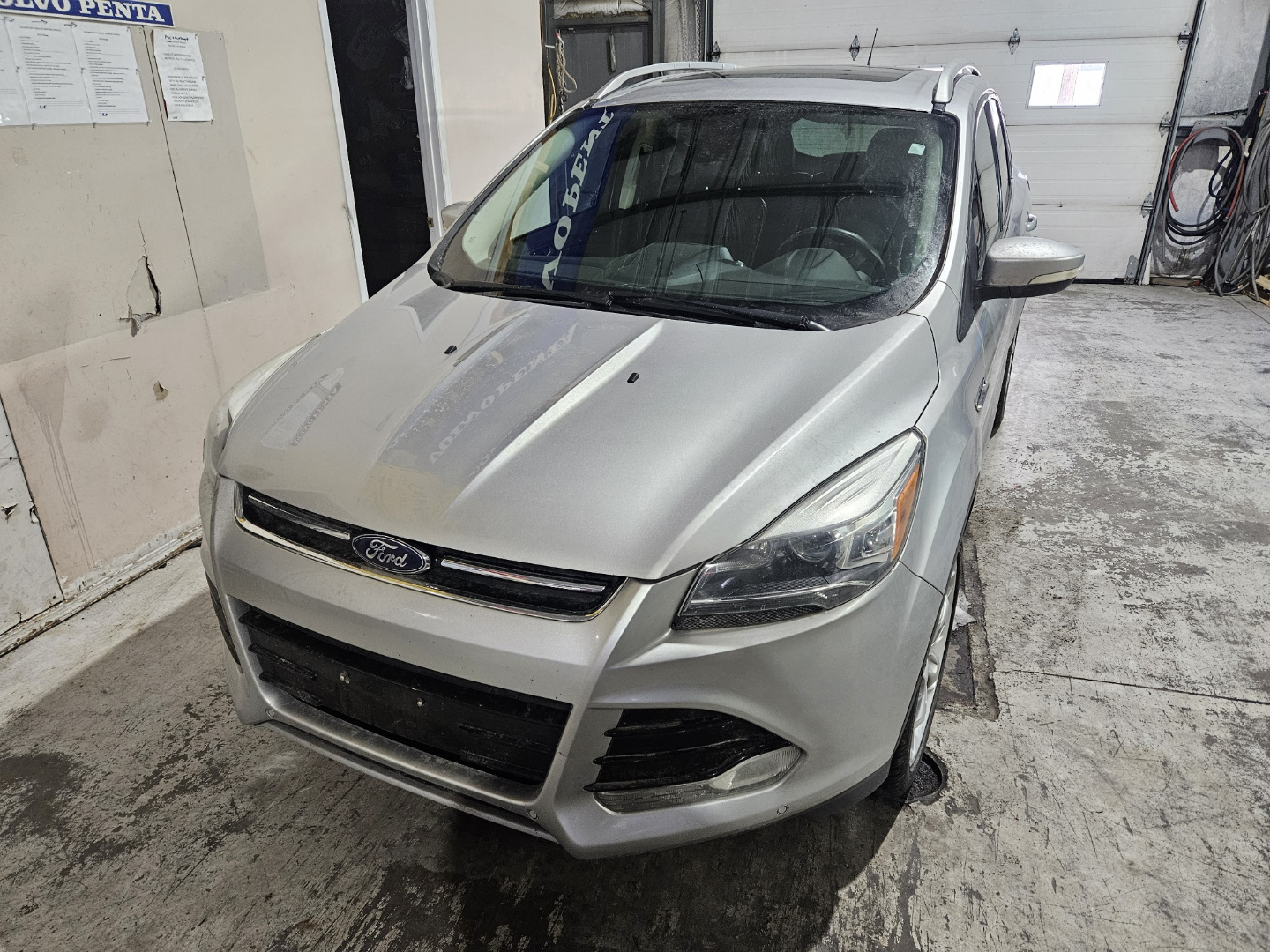 2014 Ford Escape Titanium AWD - photo 2