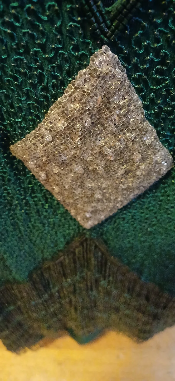 100% SILK FULLY BEADED FLAPPER-LIKE STYLE image indicator(3)