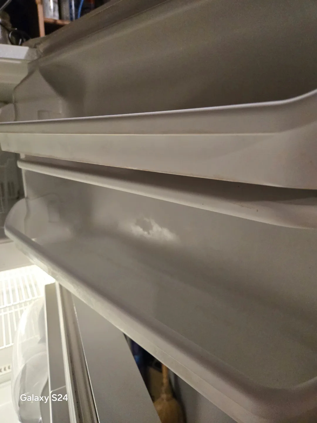 Used White Frigidaire Refrigerator image indicator(4)