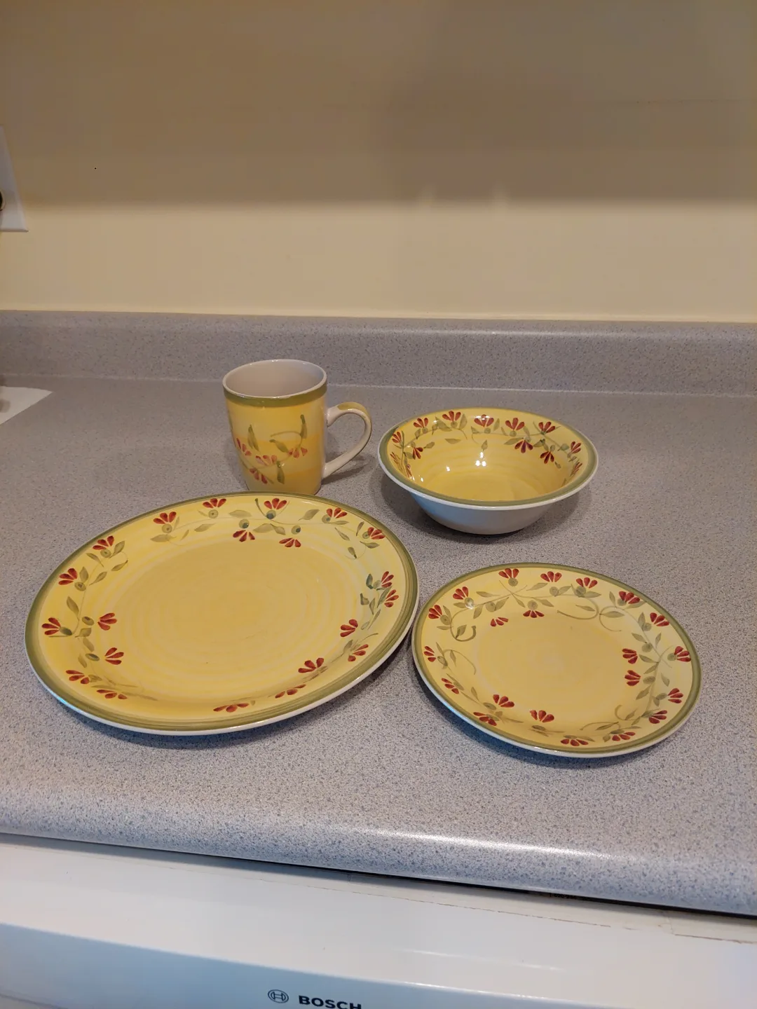 Mayfair & Jackson Yellow Floral Dinnerware Set image indicator(2)
