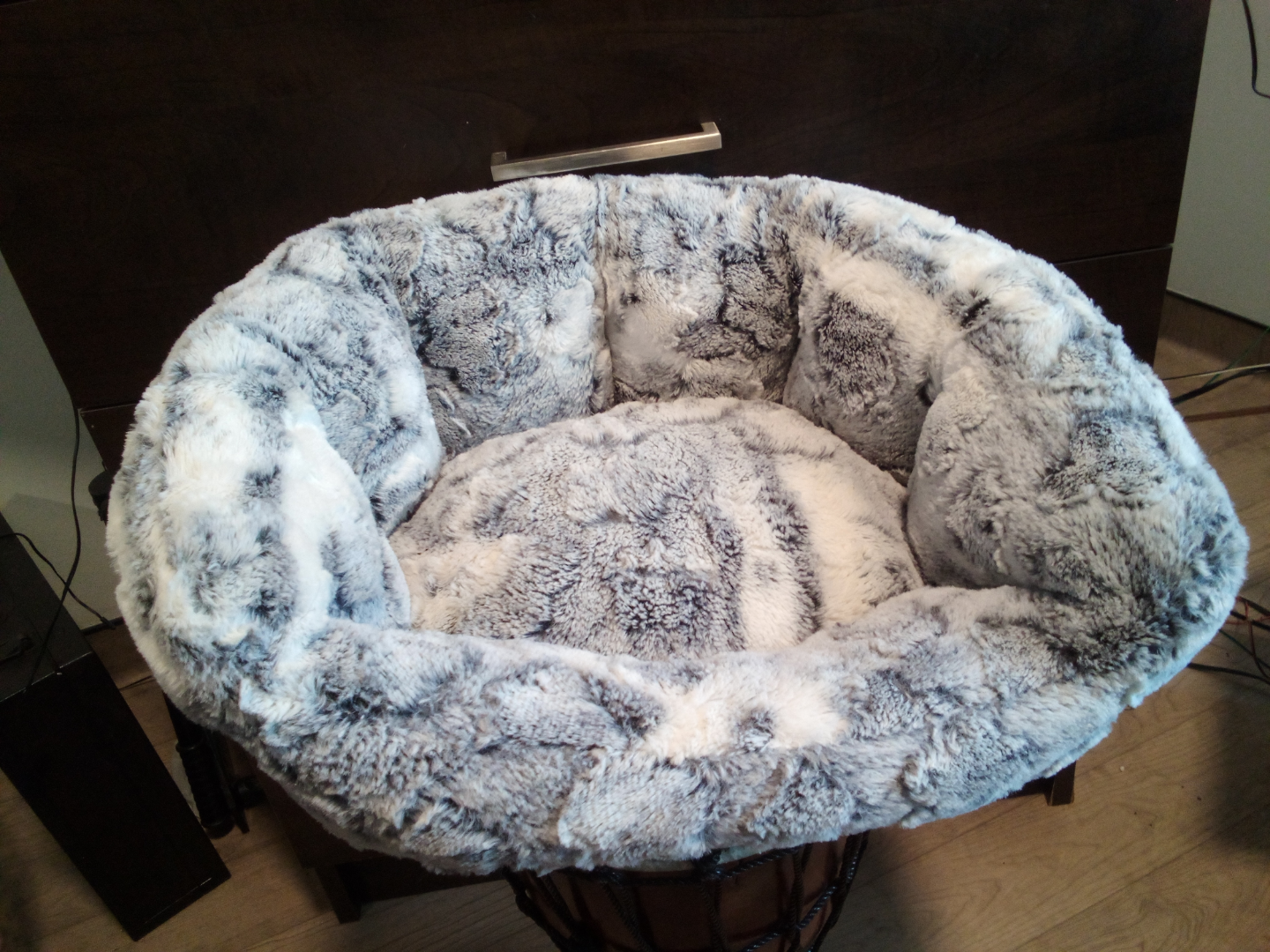 Bailey & Bella Companion Couture Pet Bed