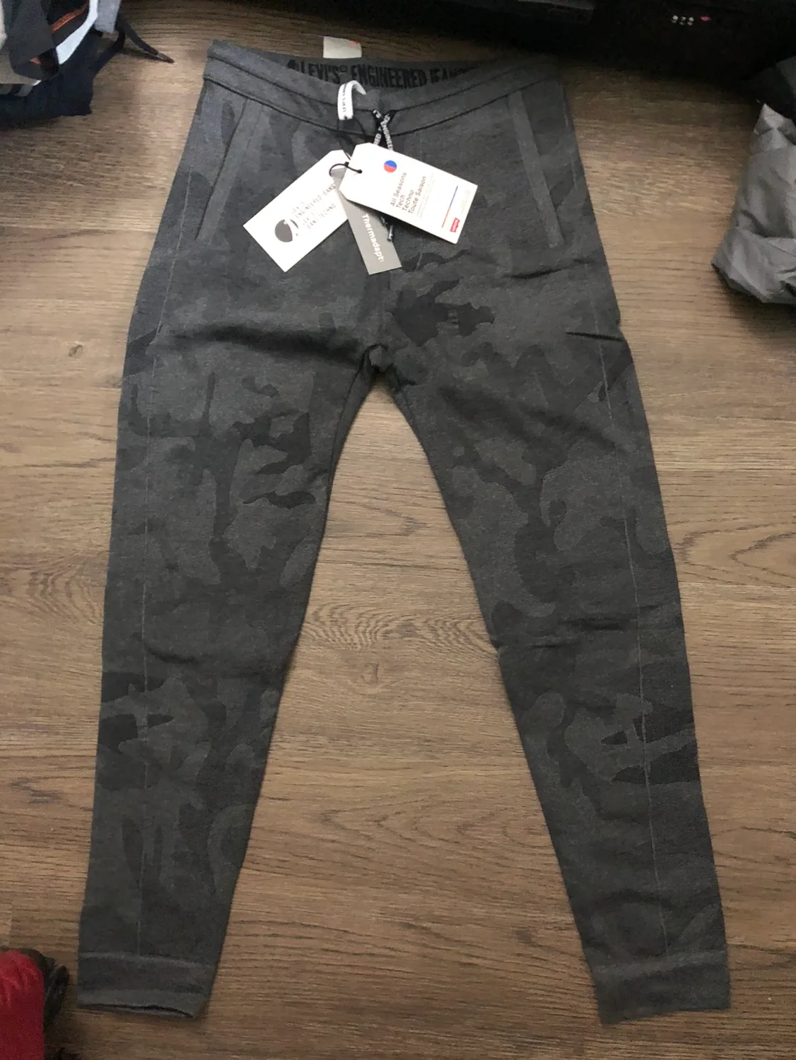 Men knit joggers thumbnail