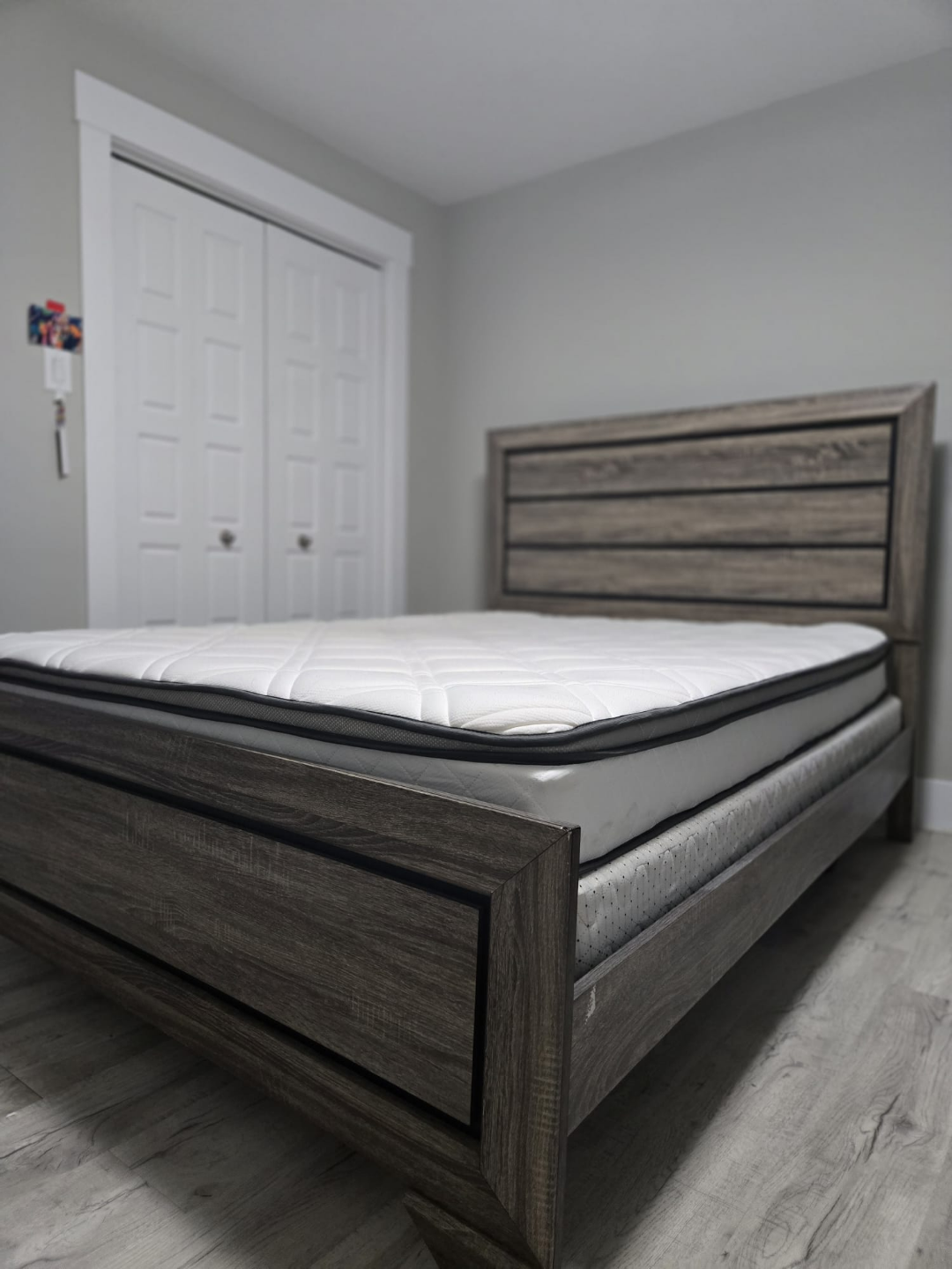 Queen Size Bed Frame with Spring Box + Mattress - photo 2