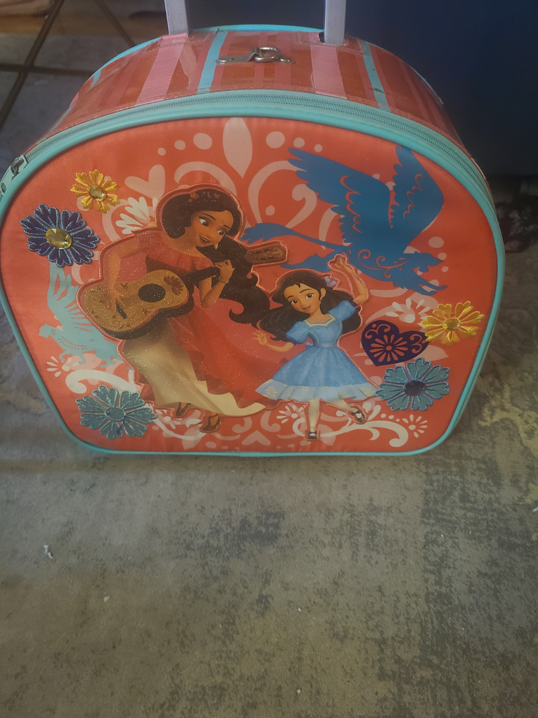 Encanto Rolling Suitcase
